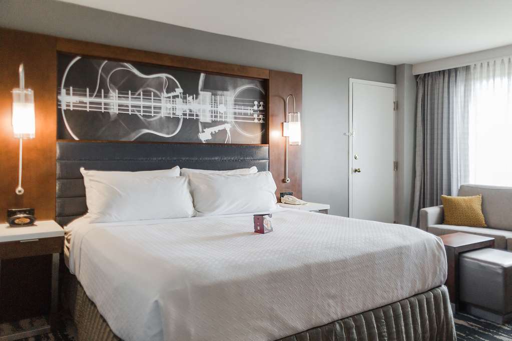 crowne plaza memphis east an ihg hotel