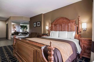 Quality Inn & Suites I-35 E / Walnut Hill,Dallas County>>Dallas,3 star