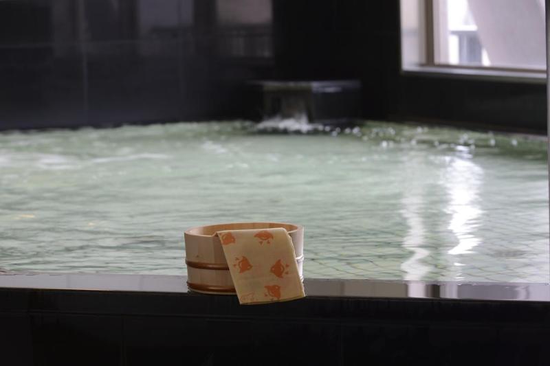 natural hot spring midosuji hotel