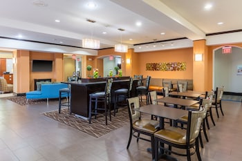 holiday inn express hotel and suites dallas west by ihg