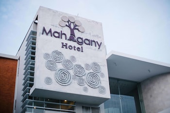 mahogany hotel