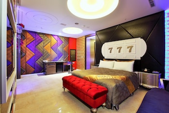 icloud luxury resort and hotel