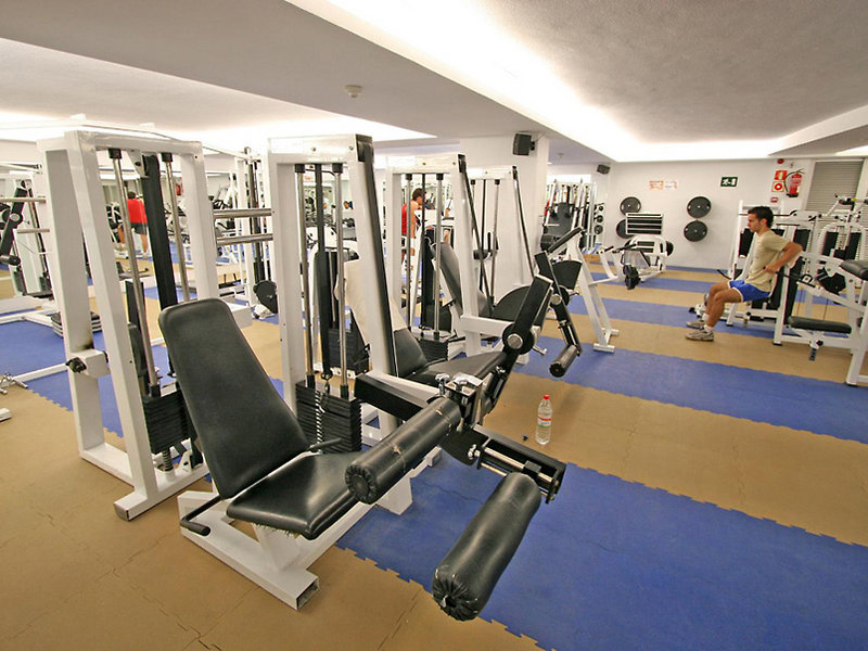 port fiesta park hotel