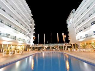 port fiesta park hotel