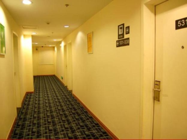 7 days inn sea world 2nd branch