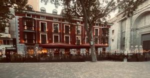 hotel el coloquio