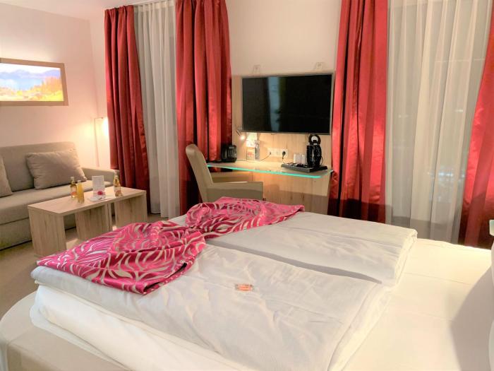 Edel Weiss Hotel Und Restaurant,Mitte>>Bremen,4 star