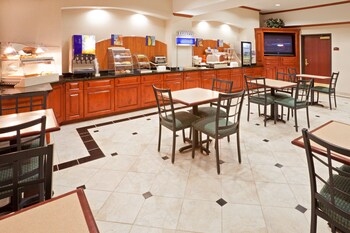 Holiday Inn Express Hotel & Suites Decatur By Ihg,Texas>>Decatur,3 star