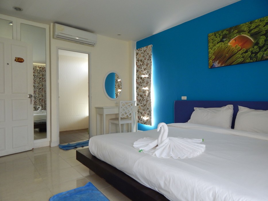 Jinta Andaman,Karon Beach>>Karon,3 star