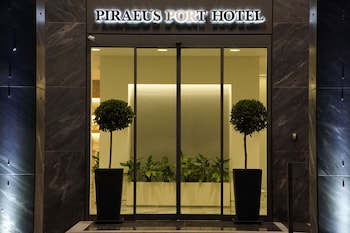 piraeus port hotel
