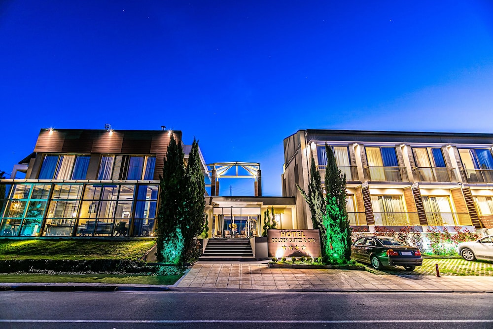 golden suites and spa