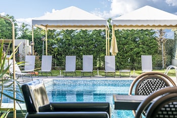 golden suites and spa