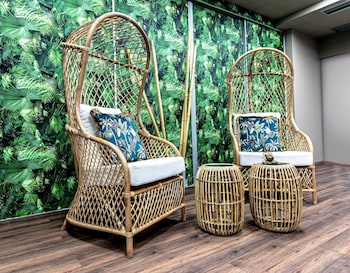 golden suites and spa