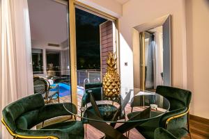 golden suites and spa