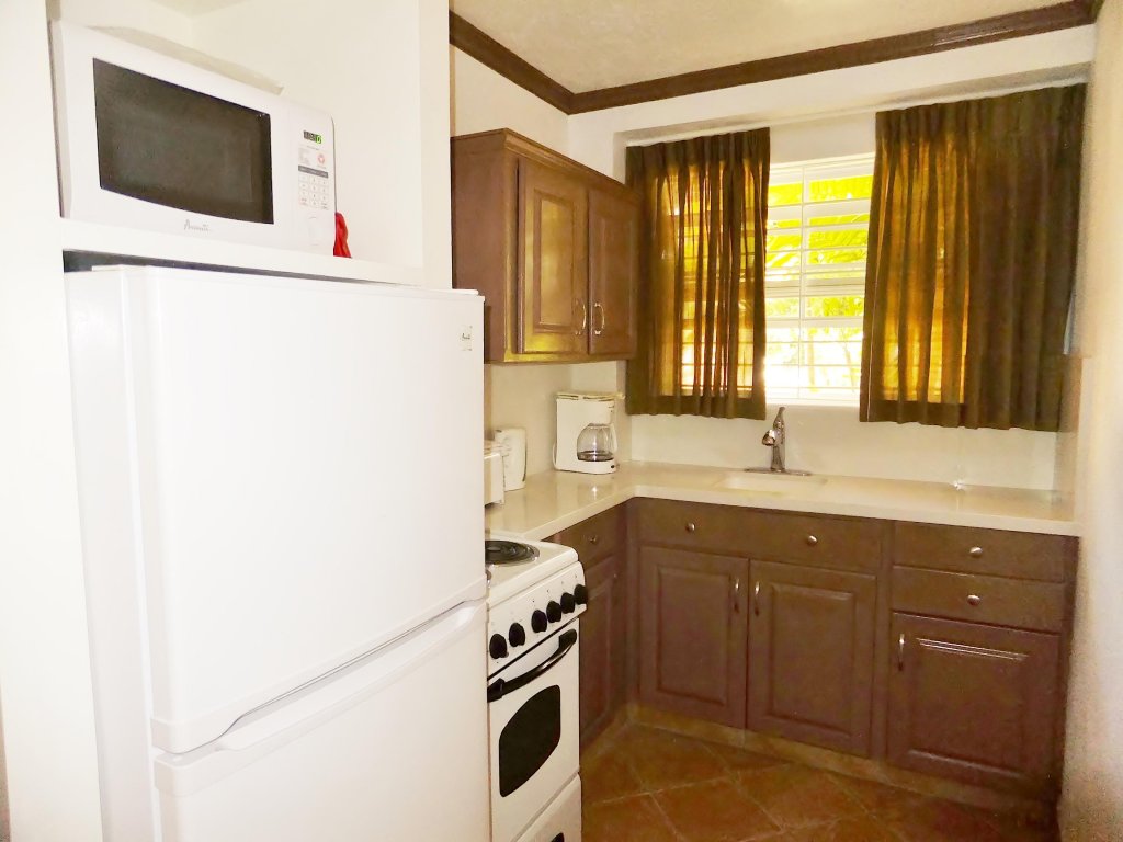 The Palms Resort,Durants>>Barbados,3 star