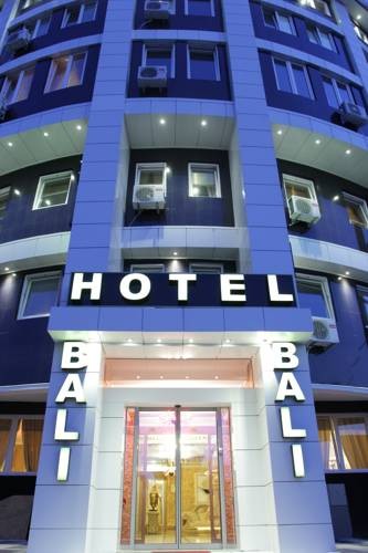 bali colosseum hotel