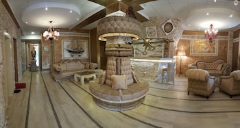 bali colosseum hotel