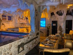 bali colosseum hotel