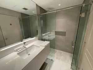 luisita central park hotel