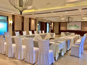 luisita central park hotel