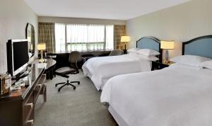 Sheraton Montreal Airport Hotel,Dorval>>Cote-Saint-Luc,4 star