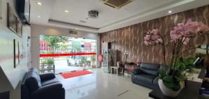 oyo 89715 ck hotel 2