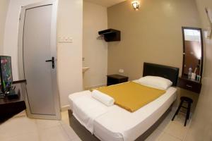 oyo 89715 ck hotel 2