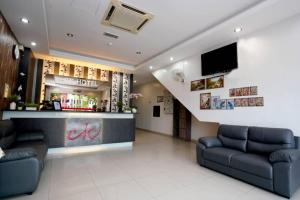oyo 89715 ck hotel 2