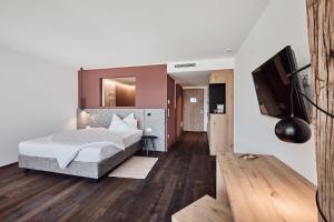 haller suites and restaurant