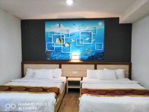 mega inn