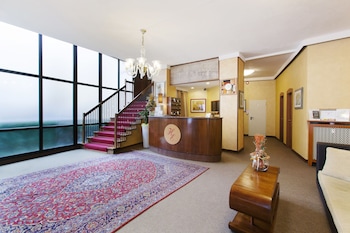 hotel excelsior