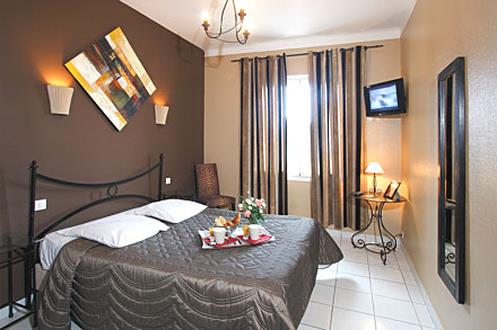 adonis sanary grand hotel des bains