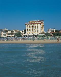 hotel montecarlo