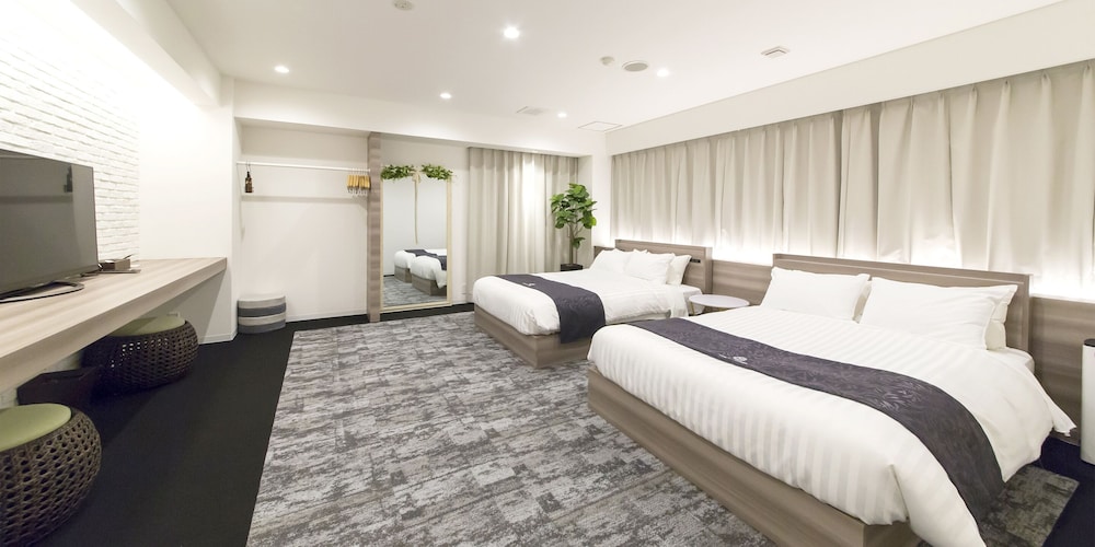 h b p hotel