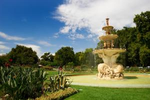 comfort apartments royal gardens