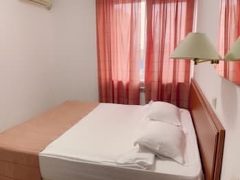 Tengri Hotel,Atyrau National History Museum>>Atyrau,3 star