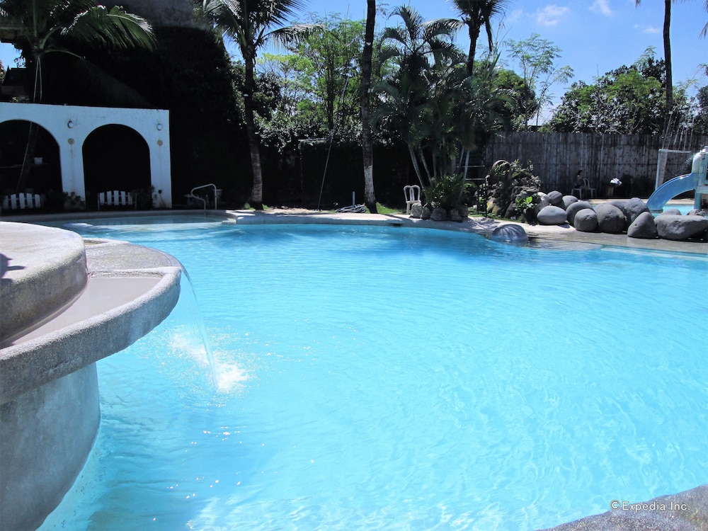 country village hotel