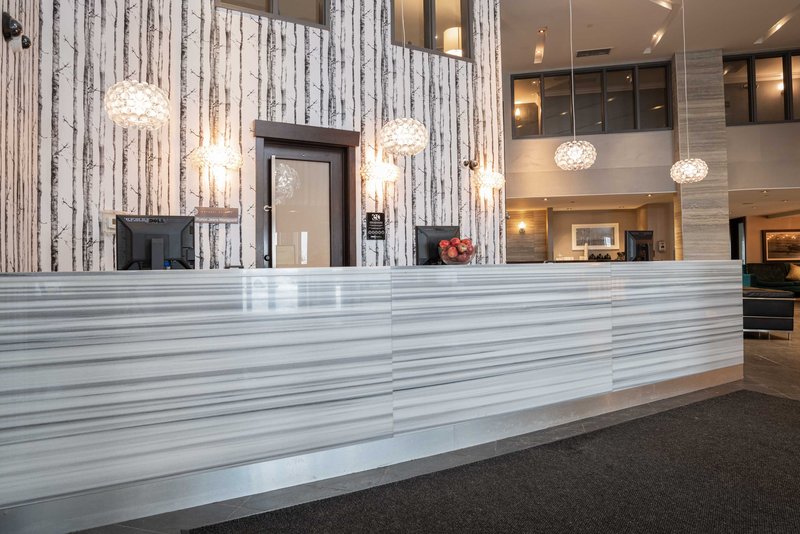 sandman signature edmonton south hotel