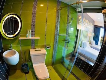 mega view hotel kuantan