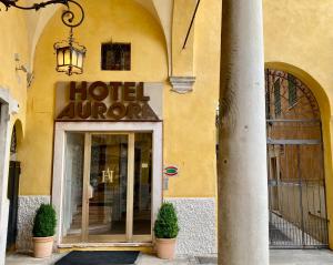 hotel aurora