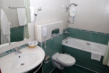 Amparo Hotel,Vologda>>Cherepovets,3 star
