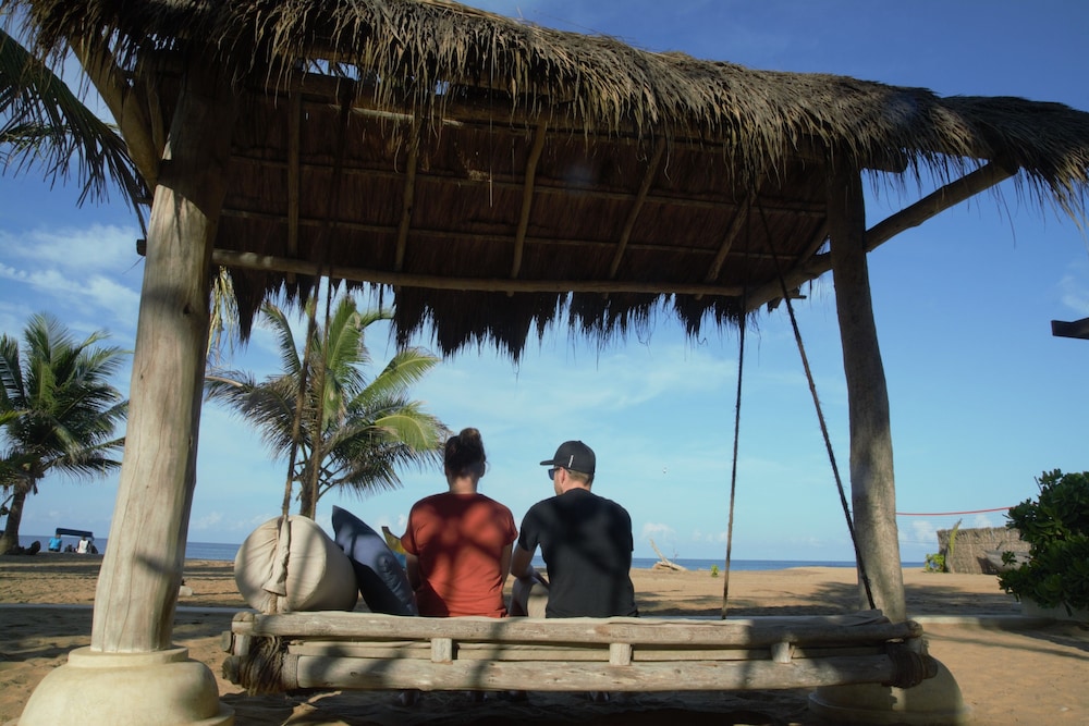 dolphin beach kalpitiya