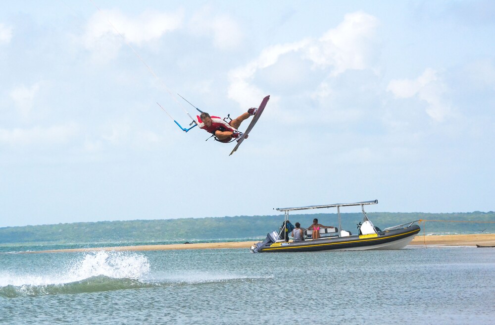 dolphin beach kalpitiya