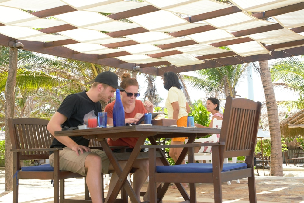 dolphin beach kalpitiya