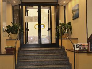 Hotel Il Portico By Lvg Hotel Collection,Cannero Riviera>>Arona,3 star