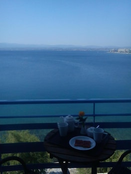 hotel lefkadi