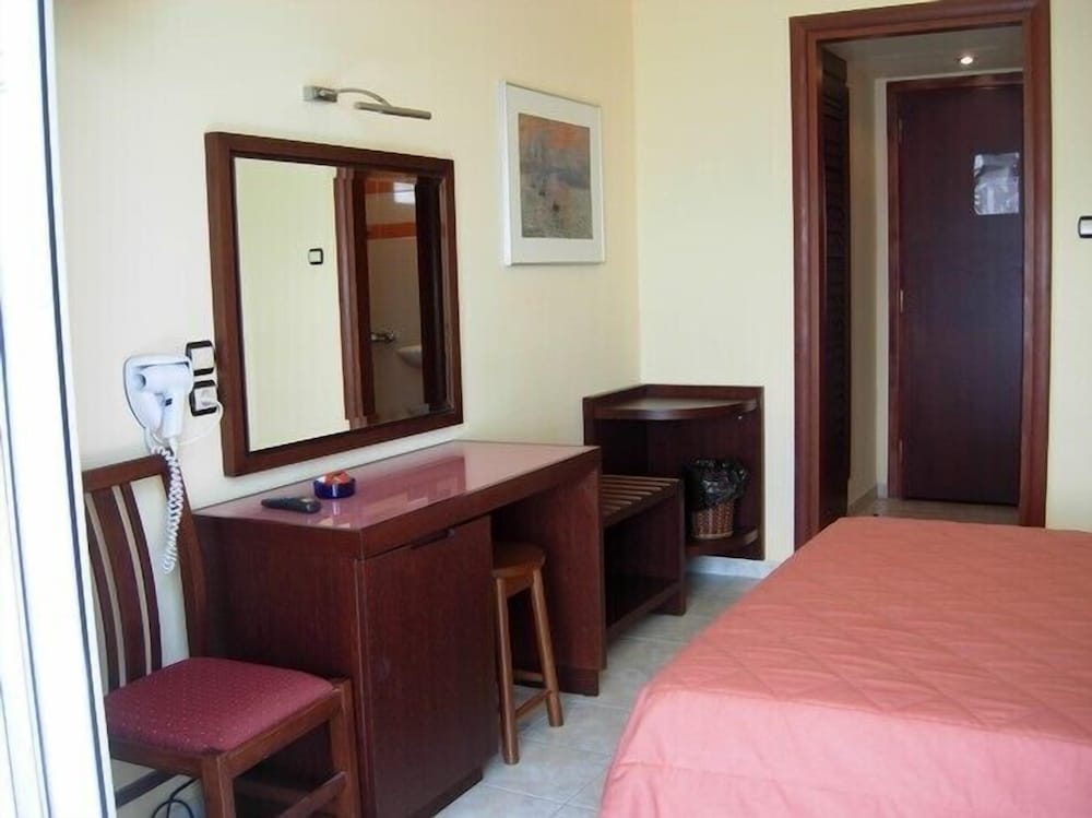 hotel lefkadi