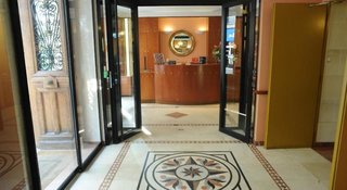 Gustave Hotel,34 Rue Viala,4 star