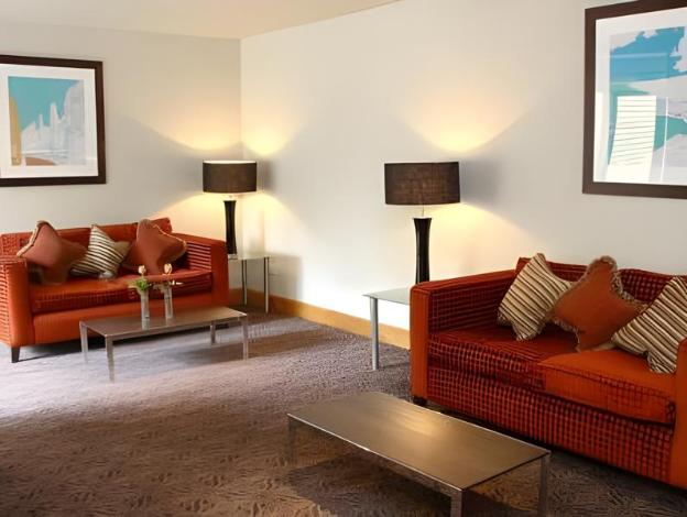 cambridge bar hill hotel bw signature collection