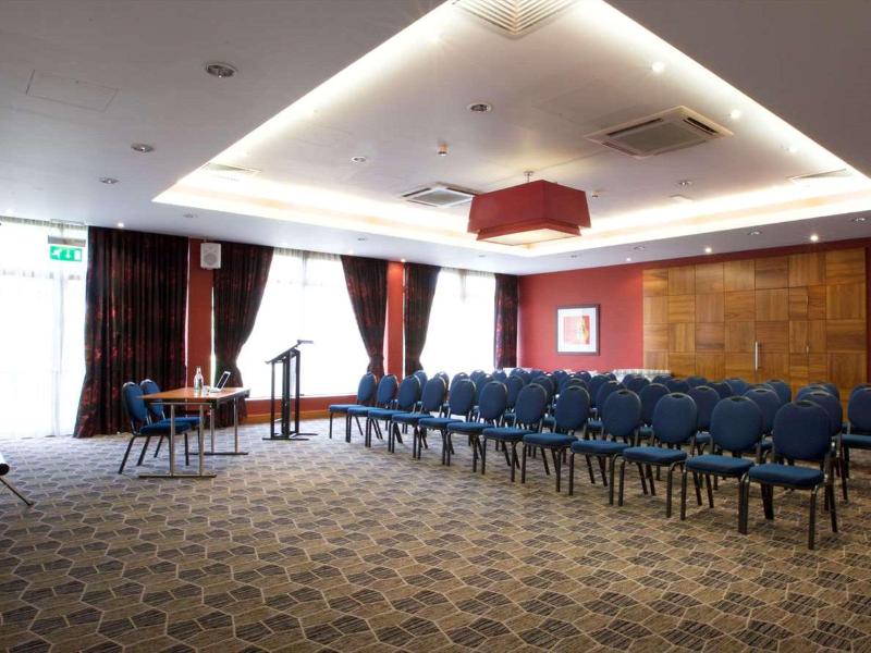 Cambridge Bar Hill Hotel, Bw Signature Collection,Bar Hill>>Abbots Ripton,4 star